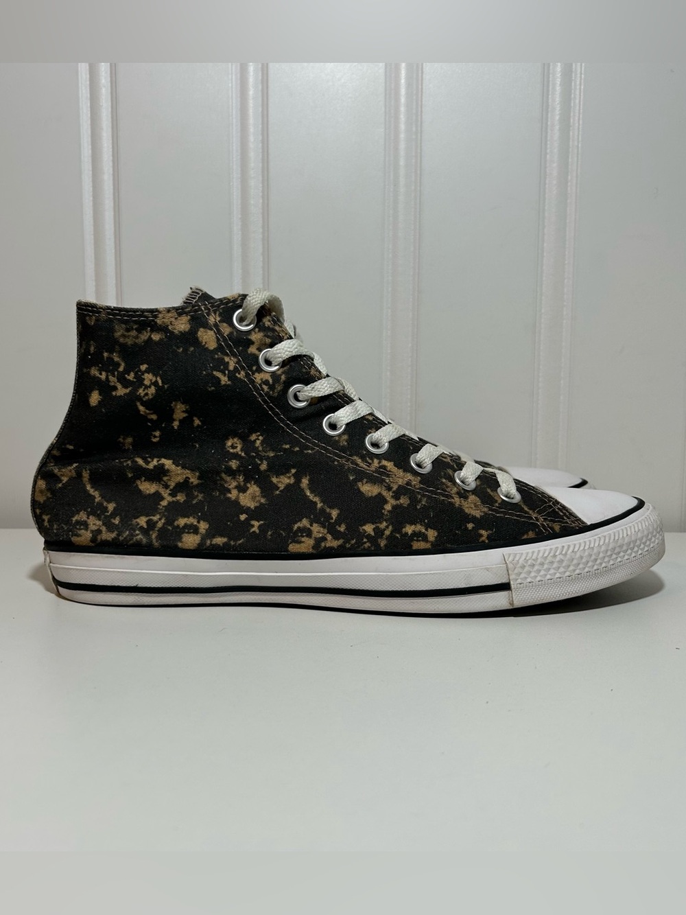 Converse ctas hi tie dye High-Top Sneakers in Black with Tan Splatter